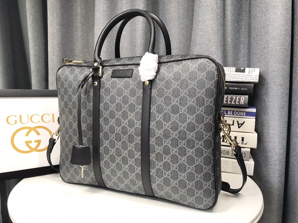 激安グッチバッグコピー側面デザイン